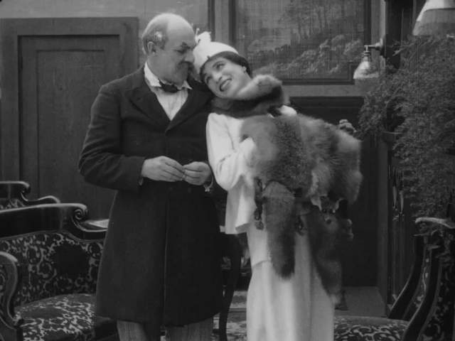Чарли Чаплин, «Женщина» (1915)