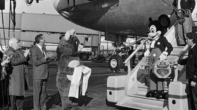 Первый официальный визит Микки Мауса в 1980-х