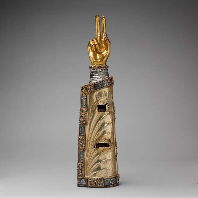 Реликварий руки неизвестного святого, приблизительно 1230 год нашей эры