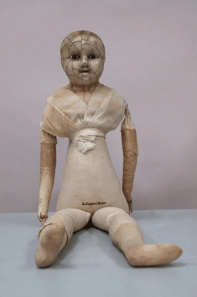 Кукла, которую мой предок сделал в 1800-х годах