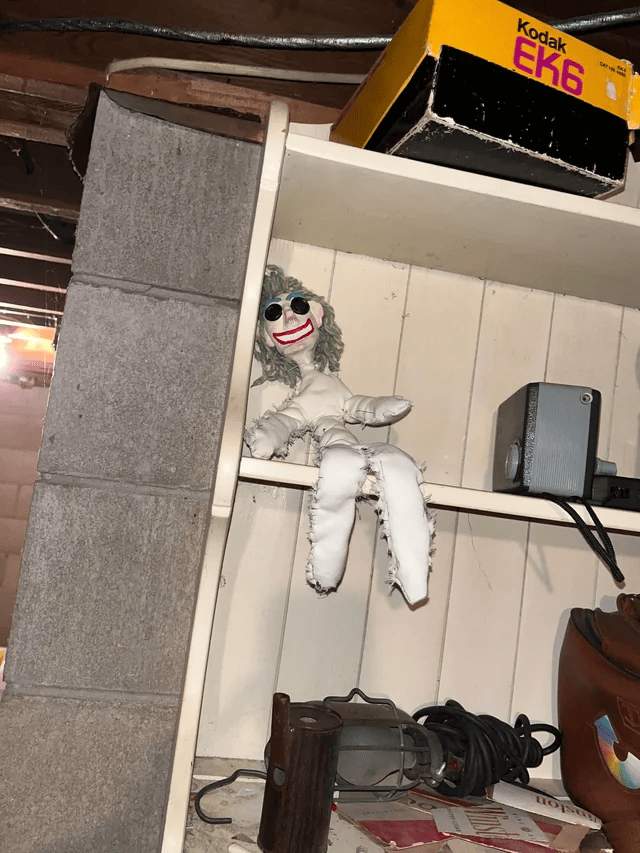 Кукла в подвале моей бабушки