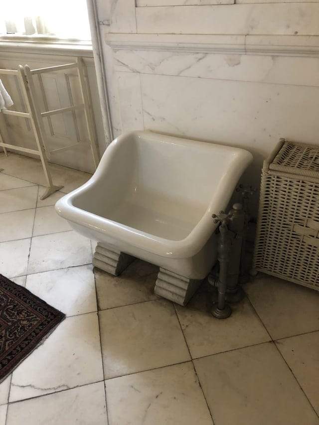 Для чего используется эта штуковина в ванной?