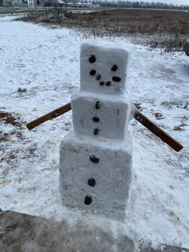 Снеговик из Майнкрафта