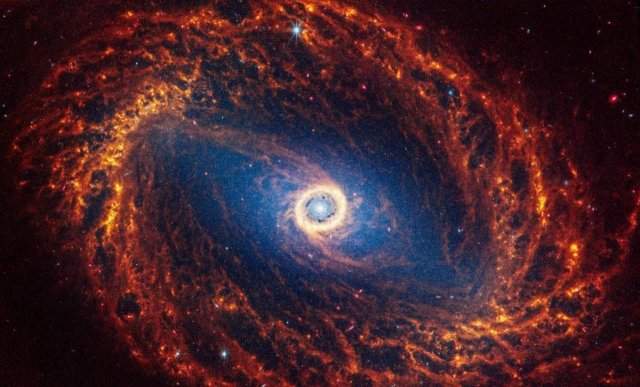 Космический телескоп «Джеймс Уэбб» показал 19 фото близлежащих спиральных галактик