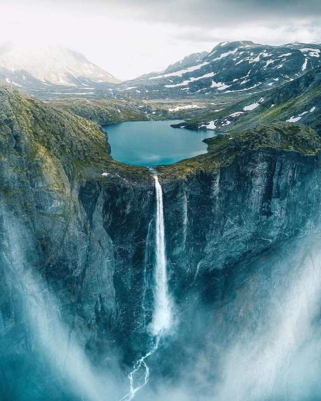 Водопад Мардалсфоссен в Норвегии