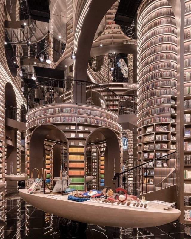 Книжный магазин Чжуншугэ