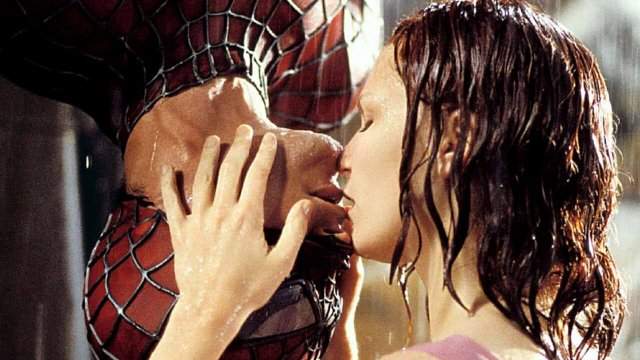 Кирстен Данст раскритиковала знаменитую сцену с поцелуем в &quot;Человеке-пауке