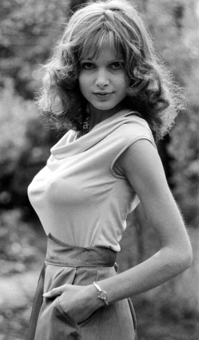 Британская актриса и фотомодель Мадлен Смит, 1970 год.