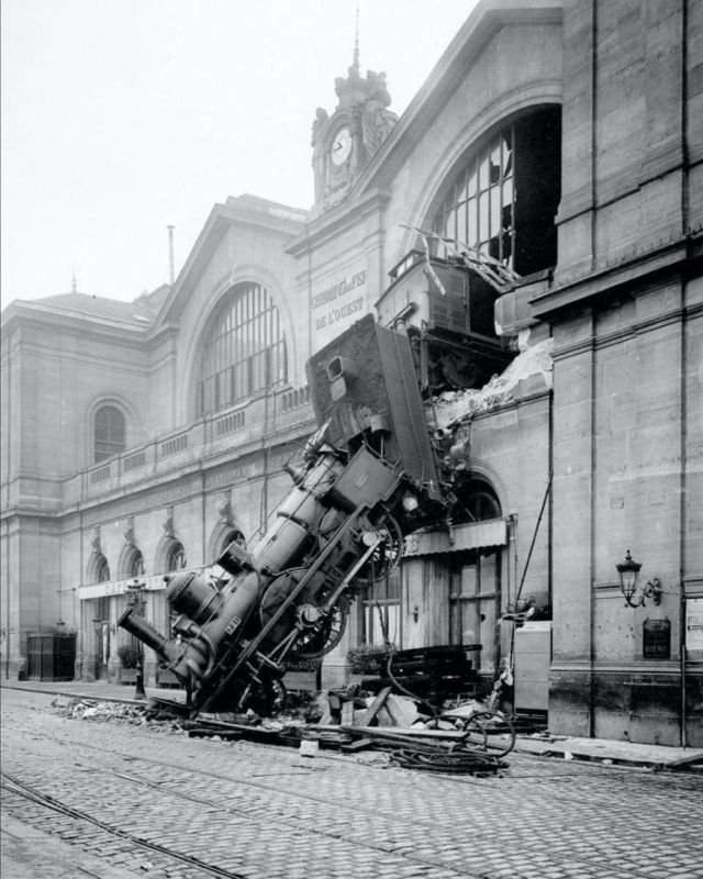 Крушение поезда на парижской станции Монпарнас, 22 октября 1895 года.