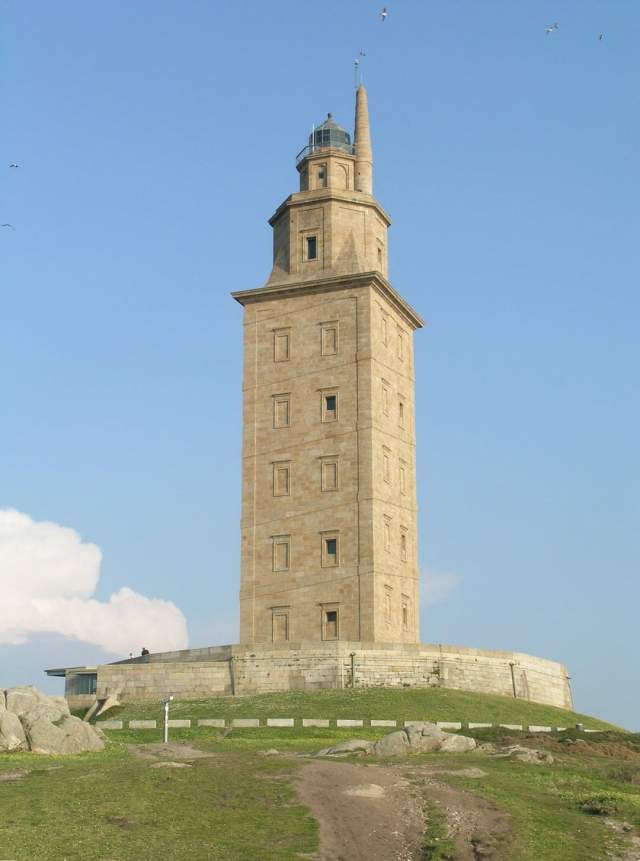 «Башня Геркулеса», Испания