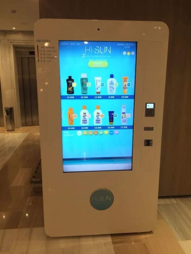 Отель заботится о здоровье клиентов, здесь есть автомат с солнцезащитными средствами