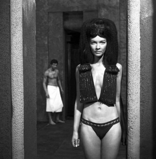 Актриса Барбара Брыльска на съёмочной площадке драмы &quot;Фараон&quot;, 1960-е годы.