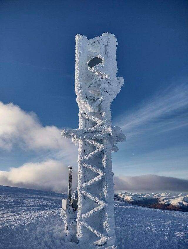 Замороженная мачта в Бен-Невисе, Шотландия