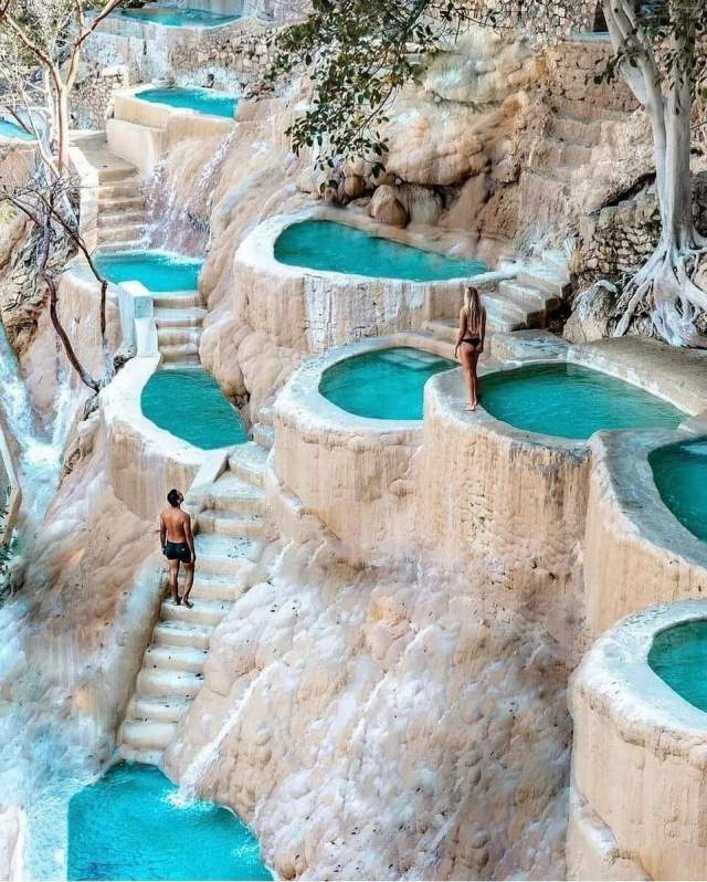 Каньон и курорт Grutas Tolantongo, Мексика