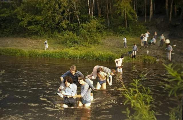 Поход детей московской школы №235, 1980-е годы.