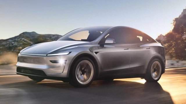 В Китае представили обновленную Tesla Model Y