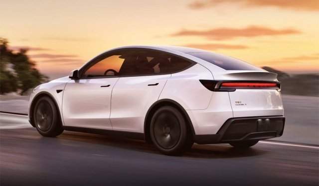 В Китае представили обновленную Tesla Model Y