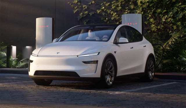 В Китае представили обновленную Tesla Model Y