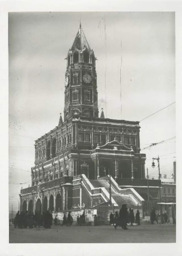 Сухарева башня. Автор: Аркадий Шайхет. Москва.