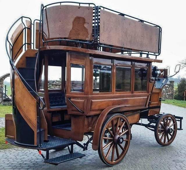 Конный омнибус 1890-х годов Конный омнибус 1890-х годов