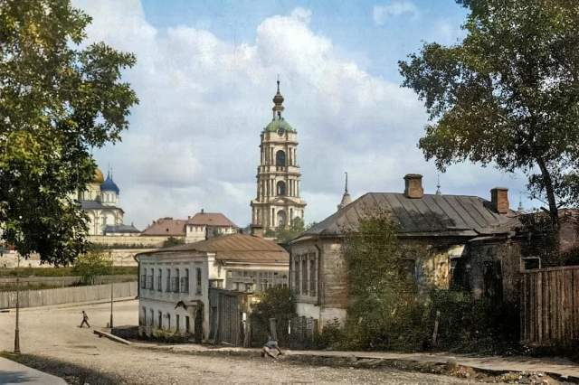 Новоспасский монастырь, вид с Крутицкой улицы. Москва, 1922-1929 год. Новоспасский монастырь, вид с Крутицкой улицы. Москва, 1922-1929 год.