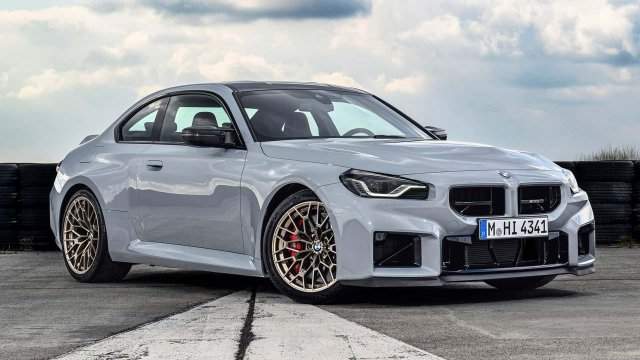 BMW показали новую M2 CS: самое мощное задеприводное авто М-серии