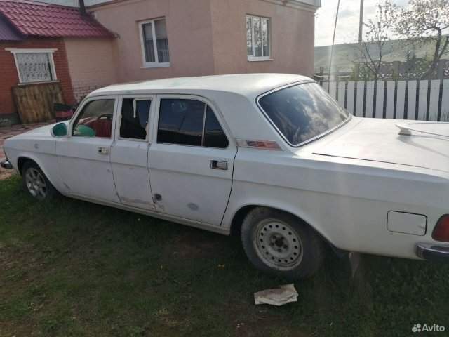 Тяжелый люкс по-русски: в продаже редкий лимузин на базе ГАЗ-31102, который удлинён на 493 мм