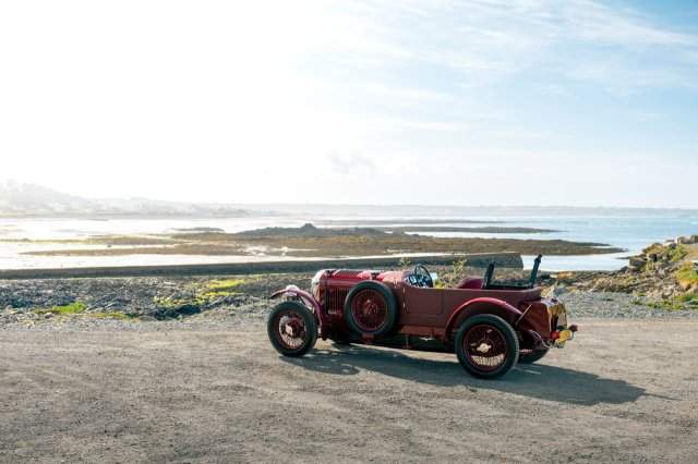 Bentley выпустят винтажный суперкар на электромоторе Blower Jr. Bentley выпустят винтажный суперкар на электромоторе Blower Jr.