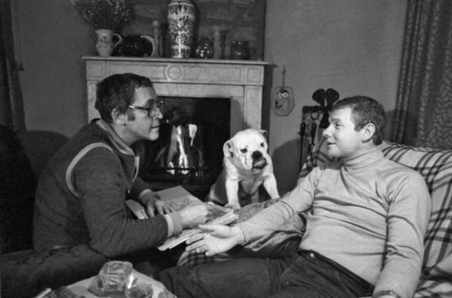 Василий Ливанов и Виталий Соломин, Холмс и Ватсон без костюмов и жилетов, 1981 год. Василий Ливанов и Виталий Соломин, Холмс и Ватсон без костюмов и жилетов, 1981 год.