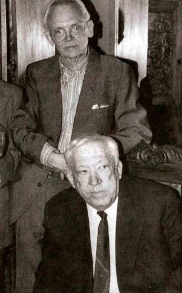 Леонид Гайдай и Юрий Никулин, 1993 год Леонид Гайдай и Юрий Никулин, 1993 год