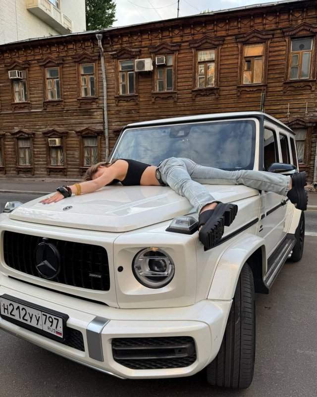 Дилара купила себе &quot;белый &quot;Гелик&quot; за 30 миллионов рублей