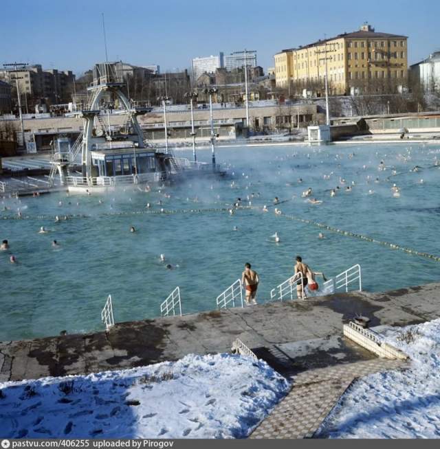 Бассейн "Москва" Бассейн "Москва"