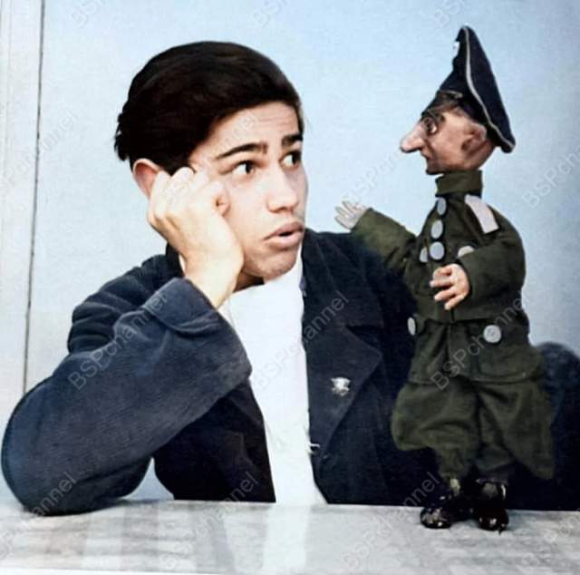 Евгений Петросян в начале карьеры. Баку. 1958 год. Евгений Петросян в начале карьеры. Баку. 1958 год.