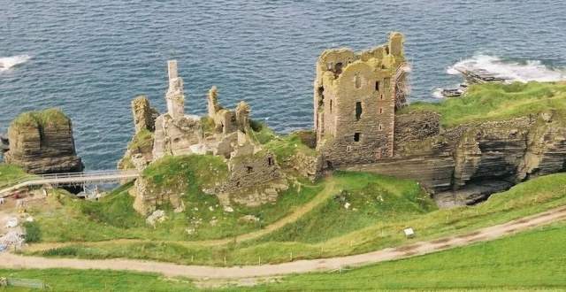 Замок Синклер Гирниго (Castle Sinclair Girnigoe) в Шотландии