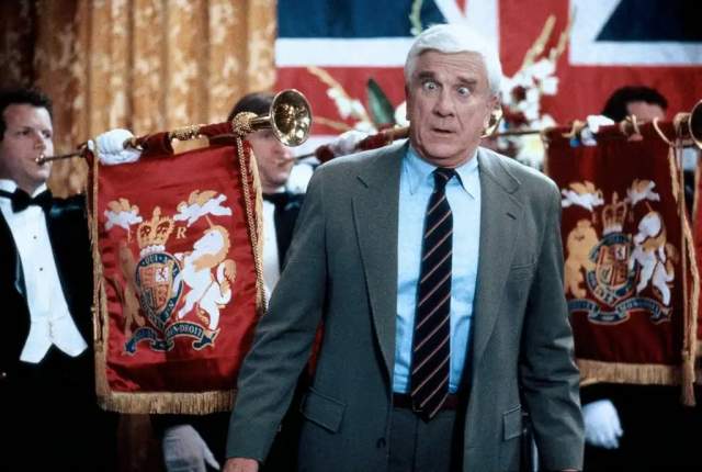 Голый пистолет (1988)