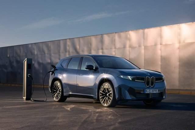 Новый BMW iX3 - первый взгляд Новый BMW iX3 - первый взгляд