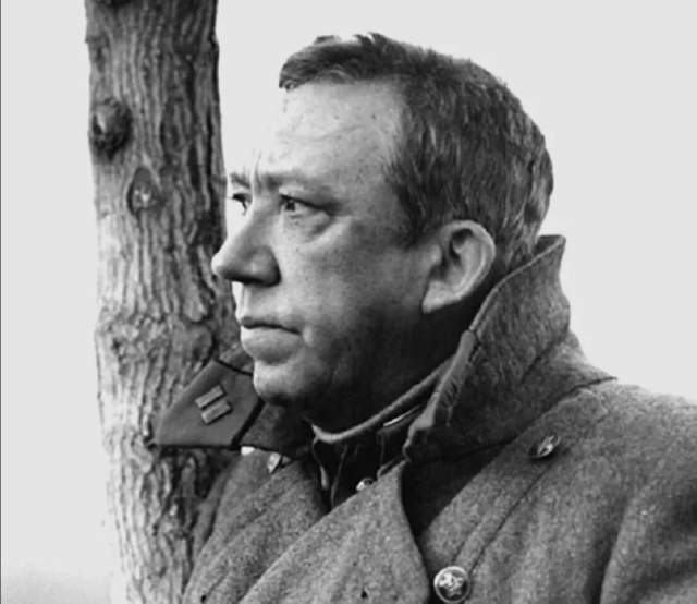 Юрий Никулин в фильме &quot;Двадцать дней без войны&quot;.