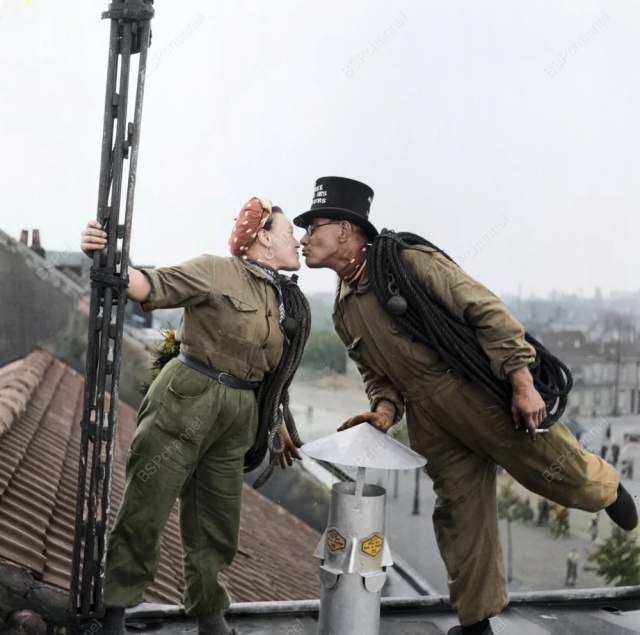 Встретились на работе. Семья трубочистов. Брюссель, 1955 год. Встретились на работе. Семья трубочистов. Брюссель, 1955 год.