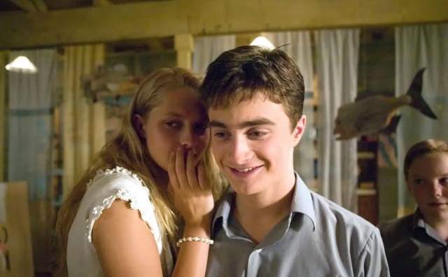 Дэниел Рэдклифф в фильме «Декабрьские мальчики» (2007) Дэниел Рэдклифф в фильме «Декабрьские мальчики» (2007)