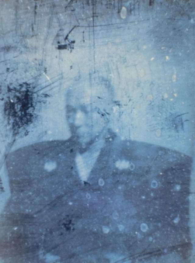 Портрет Симадзу Нариакиры - самая ранняя известная фотография в Японии, сделанная в 1857 году Портрет Симадзу Нариакиры - самая ранняя известная фотография в Японии, сделанная в 1857 году
